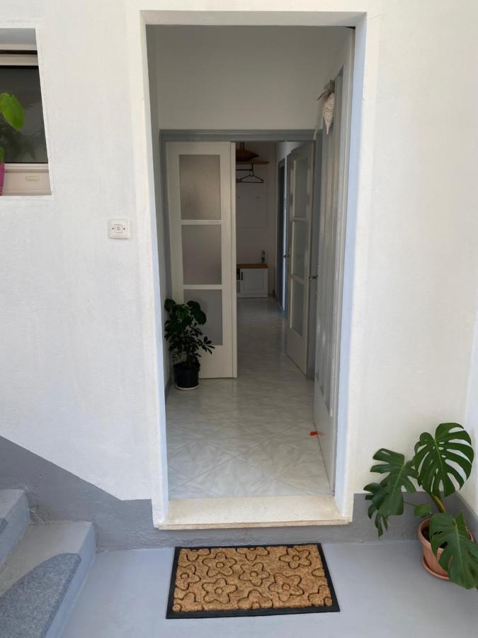 Apartman Betty Шибеник Экстерьер фото