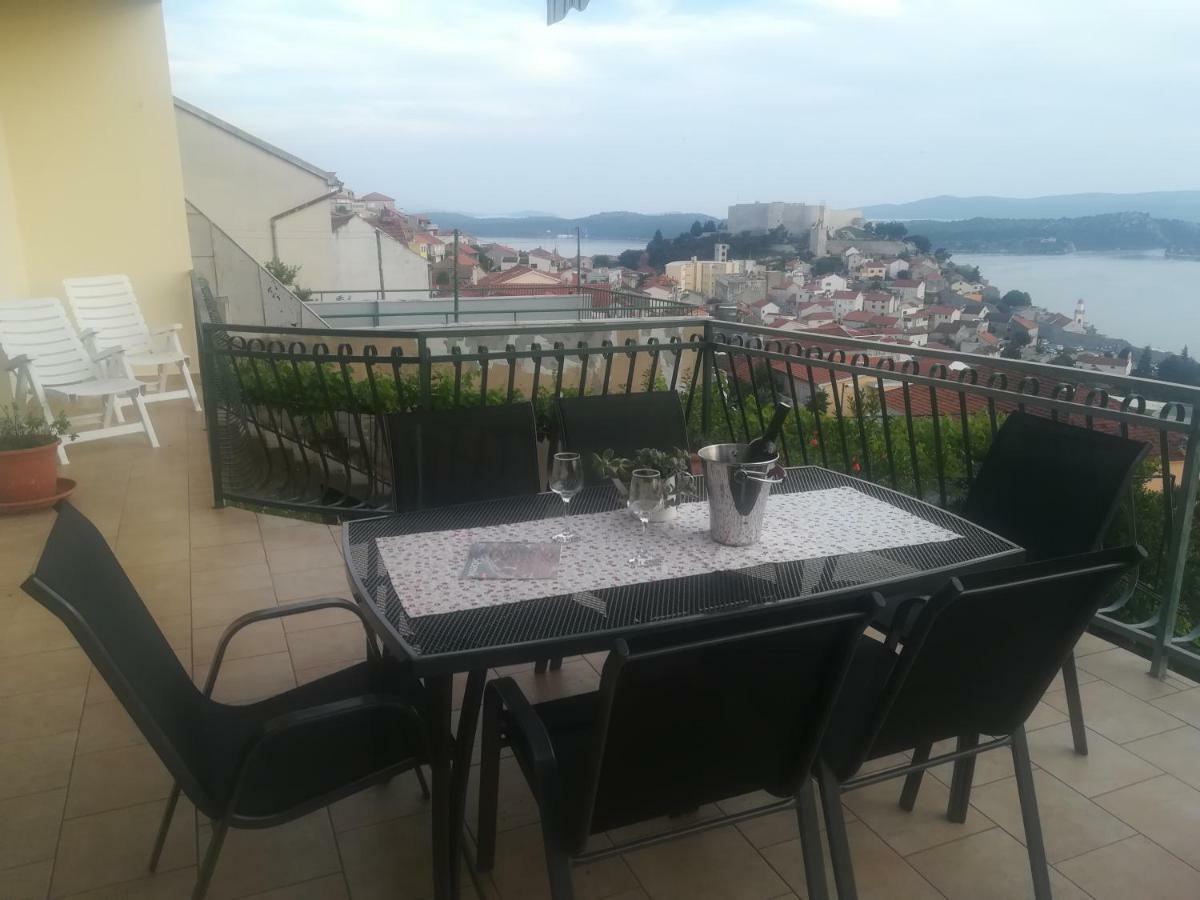 Apartman Betty Шибеник Экстерьер фото